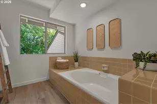15660 SW Greenleaf Ct, Tigard, OR 97224 - Photo 30