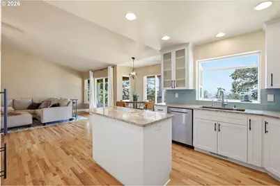 33833 NE Sunnyview Dr, Albany, OR 97322 - Photo 8