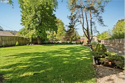 1928 Arthur St, Eugene, OR 97405 - Photo 30