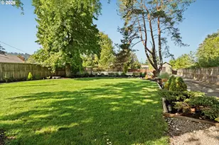 1928 Arthur St, Eugene, OR 97405 - Photo 30