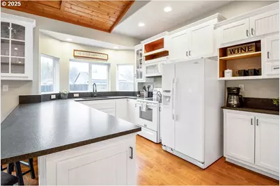 813 Howard Jordan Loop, Dayton, OR 97114 - Photo 14