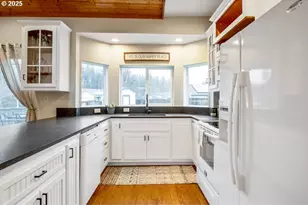 813 Howard Jordan Loop, Dayton, OR 97114 - Photo 24