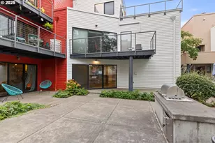 810 NW Naito Pkwy, Portland, OR 97209 - Photo 12