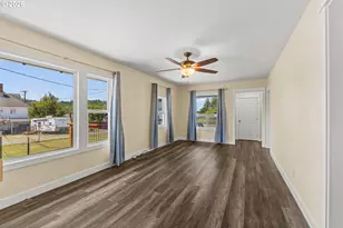 1228 Spruce St, Myrtle Point, OR 97458 - Photo 16