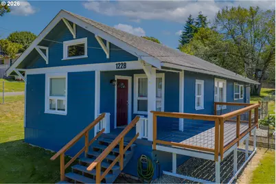 1228 Spruce St, Myrtle Point, OR 97458 - Photo 2