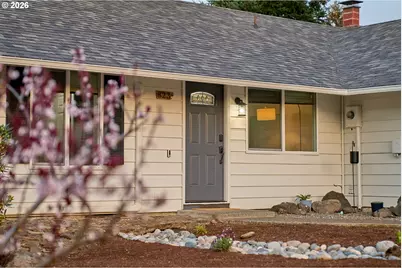 823 NE 96th Ave, Vancouver, WA 98664 - Photo 4