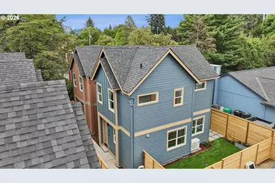 5446 NE Prescott St #4, Portland, OR 97218 - Photo 1