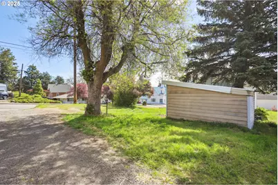 400 McCoy St, Moro, OR 97039 - Photo 10