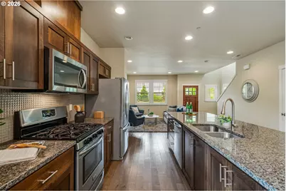 10883 SW Stockholm Dr, Wilsonville, OR 97070 - Photo 12
