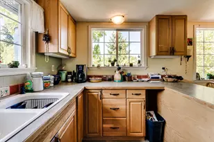 3374 Loma Linda Dr, Eugene, OR 97405 - Photo 14