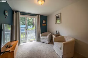 42528 Hensley Hill Rd, Port Orford, OR 97465 - Photo 16