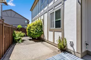 11986 SW Surrey St, Wilsonville, OR 97070 - Photo 16