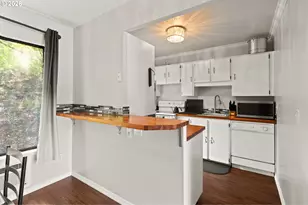 7736 SW Barnes Rd, Portland, OR 97225 - Photo 12