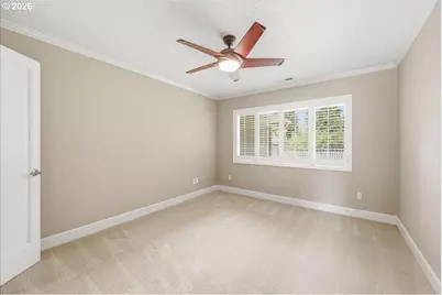 10380 SW Canterbury Ln, Portland, OR 97224 - Photo 32