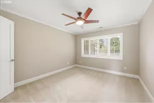 10380 SW Canterbury Ln, Portland, OR 97224 - Photo 32