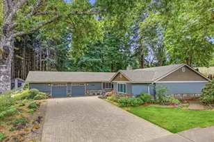 10380 SW Canterbury Ln, Portland, OR 97224 - Photo 2