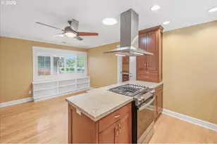 10380 SW Canterbury Ln, Portland, OR 97224 - Photo 16