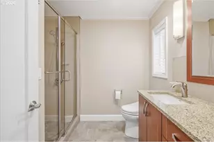 10380 SW Canterbury Ln, Portland, OR 97224 - Photo 34