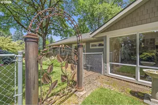 10380 SW Canterbury Ln, Portland, OR 97224 - Photo 44