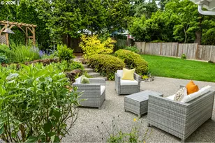 145 S Ridge Dr, Portland, OR 97219 - Photo 26