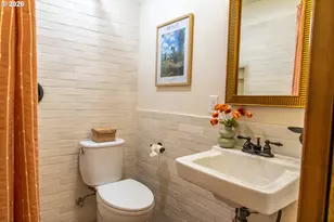 145 S Ridge Dr, Portland, OR 97219 - Photo 20