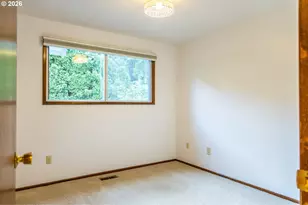 145 S Ridge Dr, Portland, OR 97219 - Photo 20