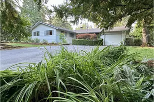 145 S Ridge Dr, Portland, OR 97219 - Photo 2