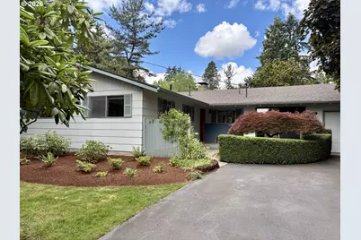 145 S Ridge Dr, Portland, OR 97219 - Photo 2