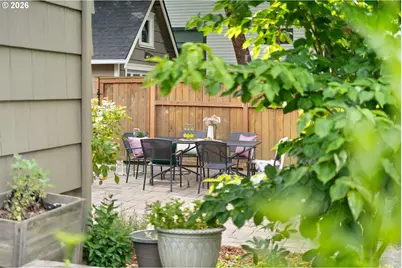 1604 SE Lambert St, Portland, OR 97202 - Photo 32