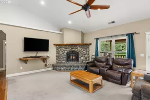 300 Mattie K Ln, Roseburg, OR 97471 - Photo 16