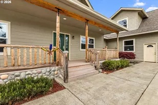300 Mattie K Ln, Roseburg, OR 97471 - Photo 12