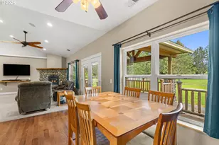 300 Mattie K Ln, Roseburg, OR 97471 - Photo 24