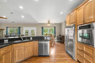 300 Mattie K Ln, Roseburg, OR 97471 - Photo 22