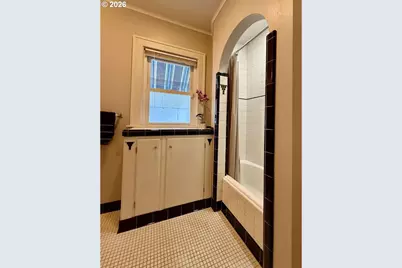 3342 NE 12th Ave, Portland, OR 97212 - Photo 14