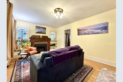 3342 NE 12th Ave, Portland, OR 97212 - Photo 4