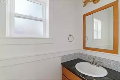 7601 SE Tolman St, Portland, OR 97206 - Photo 42