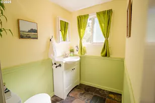 89387 Old Mohawk Rd, Springfield, OR 97478 - Photo 18