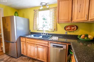 89387 Old Mohawk Rd, Springfield, OR 97478 - Photo 10