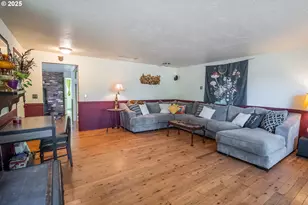 89387 Old Mohawk Rd, Springfield, OR 97478 - Photo 4