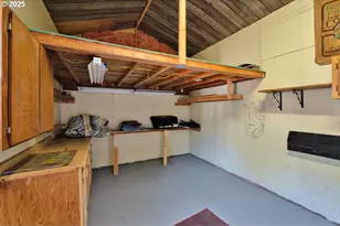 1601 Rhododendron Dr, Florence, OR 97439 - Photo 40