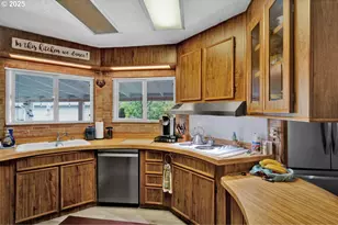 1601 Rhododendron Dr, Florence, OR 97439 - Photo 18