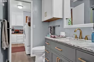 1601 Rhododendron Dr, Florence, OR 97439 - Photo 32