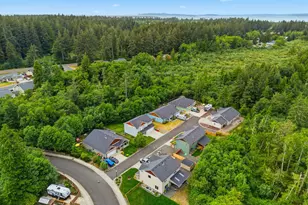 1700 Eastwind Ter, Hammond, OR 97121 - Photo 10
