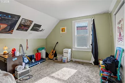 213 Mill St, Silverton, OR 97381 - Photo 16