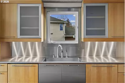 21047 NE Interlachen Ln, Fairview, OR 97024 - Photo 10