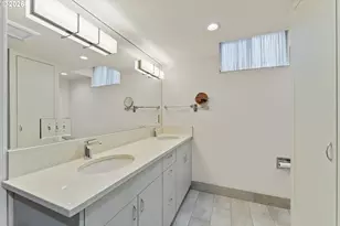 21047 NE Interlachen Ln, Fairview, OR 97024 - Photo 24