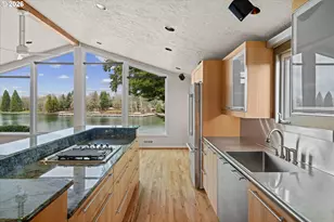 21047 NE Interlachen Ln, Fairview, OR 97024 - Photo 8