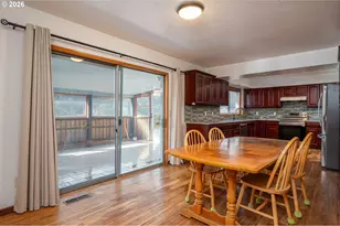 12340 NE Rose Pkwy, Portland, OR 97230 - Photo 12