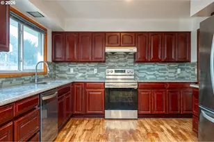 12340 NE Rose Pkwy, Portland, OR 97230 - Photo 14