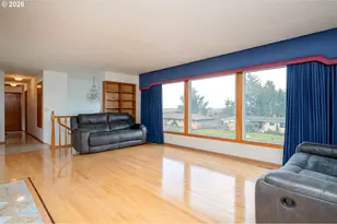 12340 NE Rose Pkwy, Portland, OR 97230 - Photo 10